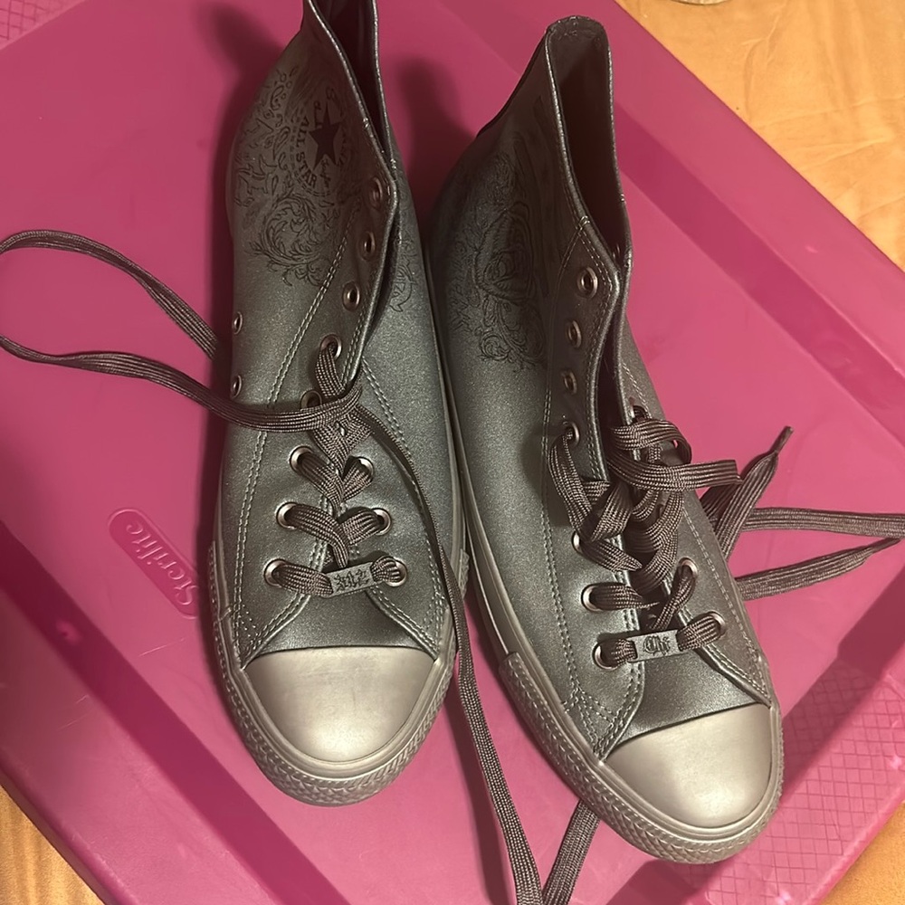 Silver hi top converse leather